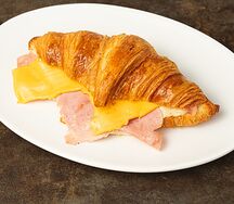 Круассан Ветчина, сыр и бешамель