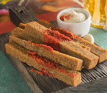 Гренки ржаные с соусом Блю Чиз