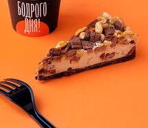 Чизкейк Snickers