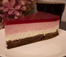 Муссовый кейк с клюквой