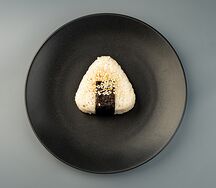 Онигири с курочкой