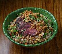 Рис с ростбифом и овощами