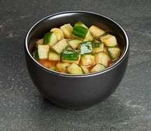 Салат с огурцами кимчи