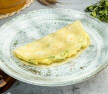 Кыстыбый с картофельным пюре и зеленым луком