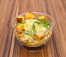 Салат Цезарь с курицей