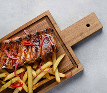 Пряные свиные ребра в соусе Барбекю