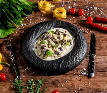 Паста с телятиной и вешенками
