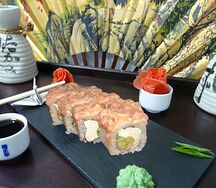 Сяке спайси ролл