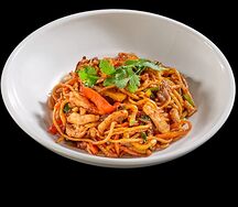 Китайская лапша с цыпленком и овощами