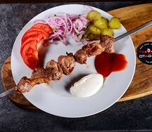 Шашлык из индейки в лаваше