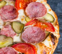 Пицца Ветчина и огурчик