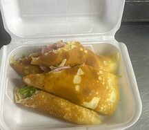 Блинчик с сыром и ветчиной 