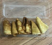 Блинчики с медом и сметаной