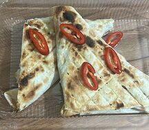 Карманчики из лавашей с сыром сулугуни 