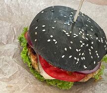 Бургер с говяжьей котлеткой