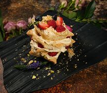 Милье-фолье с ягодами