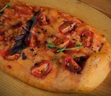 Фокачча с томатами