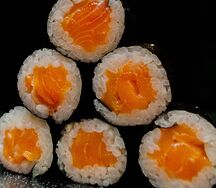 Ролл лосось