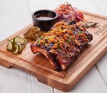 Фирменные свиные ребра