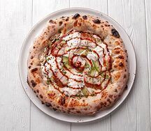 С угрем и страчателлой