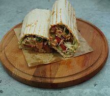 Шаурма армянская с картофелем и халапеньо