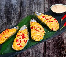 Мидии запеченные острые