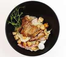 Цезарь с курицей