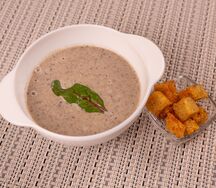 Крем-суп грибной с гренками