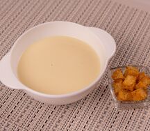 Крем-суп сырный с гренками