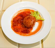 Тефтеля куриная с подливой