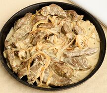 Говяжья печень в сливочном соусе