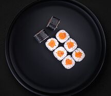 Хосомаки с лососем