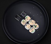 Хосомаки с чукой