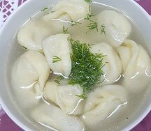 Пельмени с бульоном