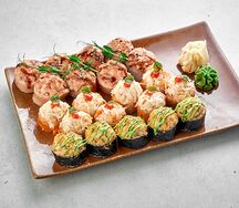 Сет с запеченными роллами