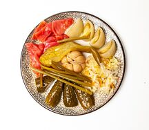 Ассорти домашних разносолов