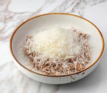 Гречневая каша с пармезаном и яйцом пашот