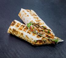 Шаурма с курицей на мангале