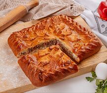Пирог с мясом, моцареллой и болгарским перцем