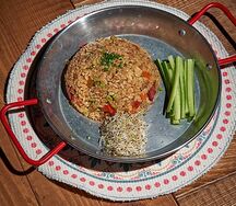 Жареный рис с говядиной