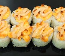 Ролл Запеченный с тунцом спайси