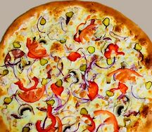 Пицца Фирменная с курочкой