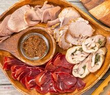 Мясная тарелка