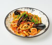 Wok с морепродуктами