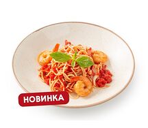 Спагетти с морепродуктами в томатном соусе