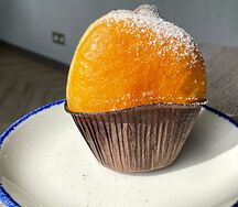 Пончик с вареной сгущенкой