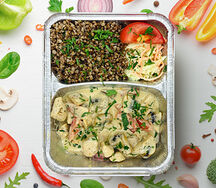 Фрикасе из куриного филе с гарниром