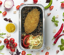 Котлета фирменная из индейки и куриного филе с гарниром