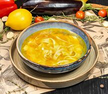 Куриный суп с домашней лапшой