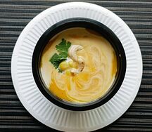 Тыквенный крем-суп с орешками кешью